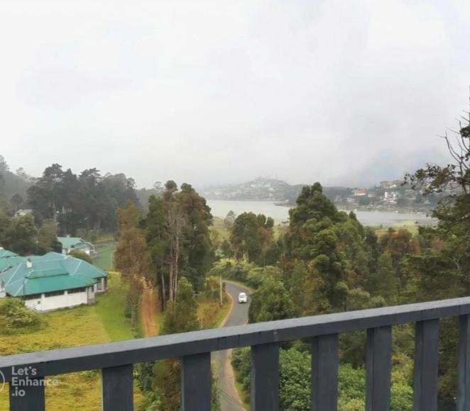 Nuwaraeliya Penthouse Apartment With Pool & Panaromic Views Nuwara Eliya Bagian luar foto